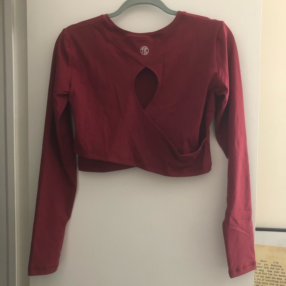 TYC Keyhole Crop